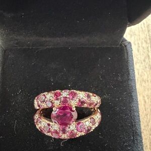 14K Rhodolite Garnet 3.4 ct size 7 Ring